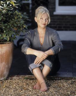 Amanda Redman's Feet (104967)