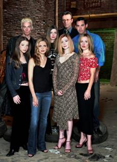 Emma Caulfield's Feet (218384)