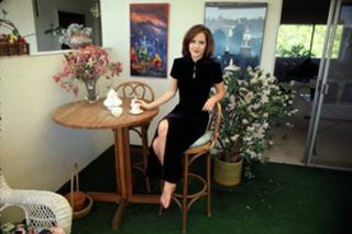 Emma Caulfield's Feet (295139)