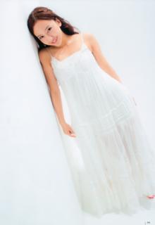 Tomomi Itano's Feet (334611)
