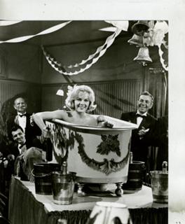 Leslie Parrish's Feet (358956)