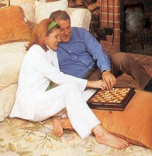 Kate Mulgrew's Feet (39072)