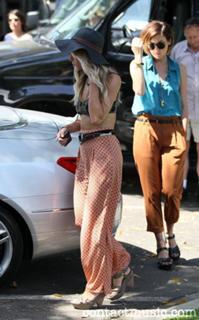 Gillian Zinser's Feet (460311)