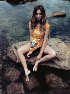 Gillian Zinser's Feet (460312)