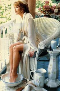 Leeza Gibbons's Feet (469150)