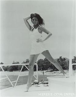 Caroline Munro's Feet (470786)