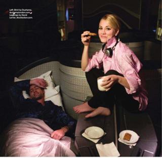 Kaley Cuoco's Feet (478710)