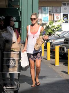 Ali Larter's Feet (478888)