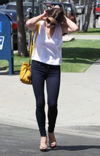 Ashley Greene's Feet (485273)