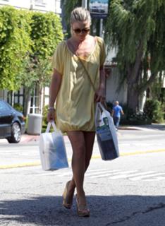 Ali Larter's Feet (489570)