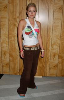 Kirsten Storms's Feet (490410)