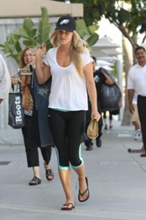 Ali Larter's Feet (494063)