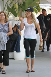Ali Larter's Feet (494066)