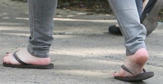 Michelle Trachtenberg's Feet (500850)