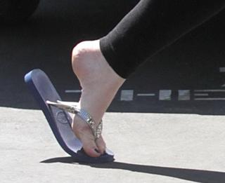 Michelle Trachtenberg's Feet (500853)