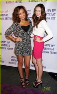 Malese Jow's Feet (520369)