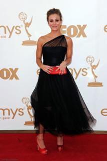 Kaley Cuoco's Feet (526192)