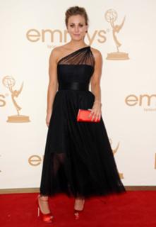 Kaley Cuoco's Feet (526196)