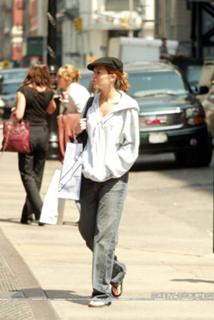 Mandy Moore's Feet (528350)