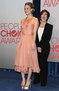 Kaley Cuoco's Feet (537951)