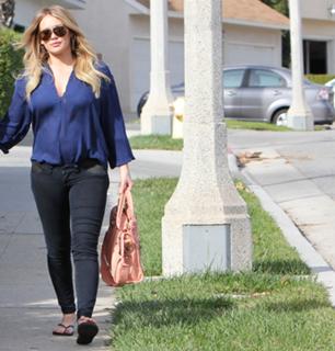 Hilary Duff's Feet (566139)