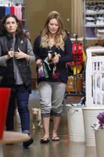Hilary Duff's Feet (566145)