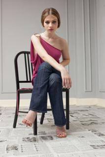 Michelle Trachtenberg's Feet (572810)
