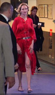 Uma Thurman's Feet (575557)