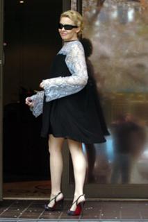 Kylie Minogue's Feet (584547)