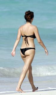 Kelly Brook's Feet (591724)