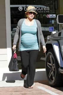 Hilary Duff's Feet (596936)