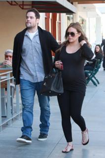 Hilary Duff's Feet (597115)