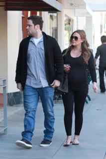 Hilary Duff's Feet (597117)