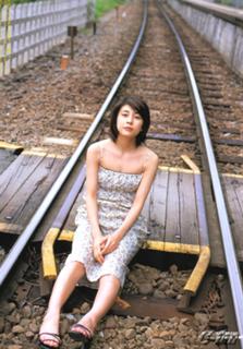 Yûko Takeuchi's Feet (601265)
