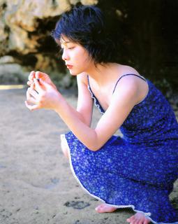 Yûko Takeuchi's Feet (601266)
