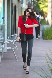 Ashley Greene's Feet (601860)