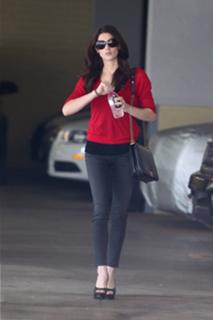 Ashley Greene's Feet (601862)