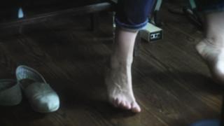 Katie Herzig's Feet (602915)