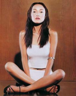 Xun Zhou's Feet (605171)