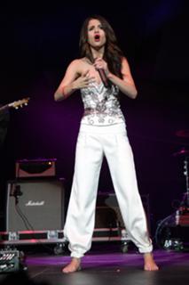 Selena Gomez's Feet (607935)