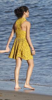 Selena Gomez's Feet (614951)