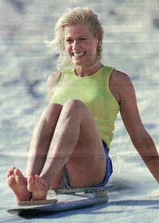 Xuxa Meneghel's Feet (641940)