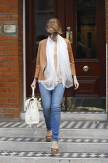 Kylie Minogue's Feet (661133)