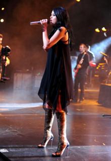 Selena Gomez's Feet (662174)