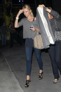Charlize Theron's Feet (662308)