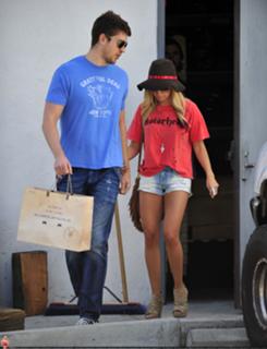 Ashley Tisdale's Feet (664884)