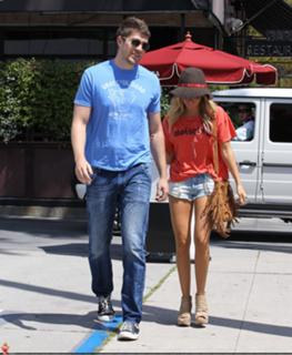 Ashley Tisdale's Feet (664979)