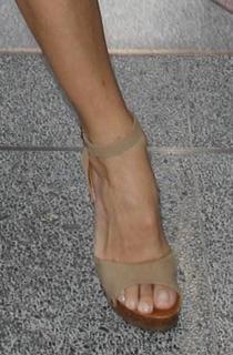 Pamela Anderson's Feet (665197)
