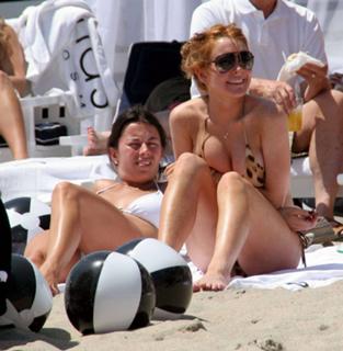 Lindsay Lohan's Feet (671097)