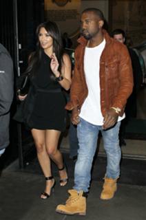 Kimberly Kardashian's Feet (671240)